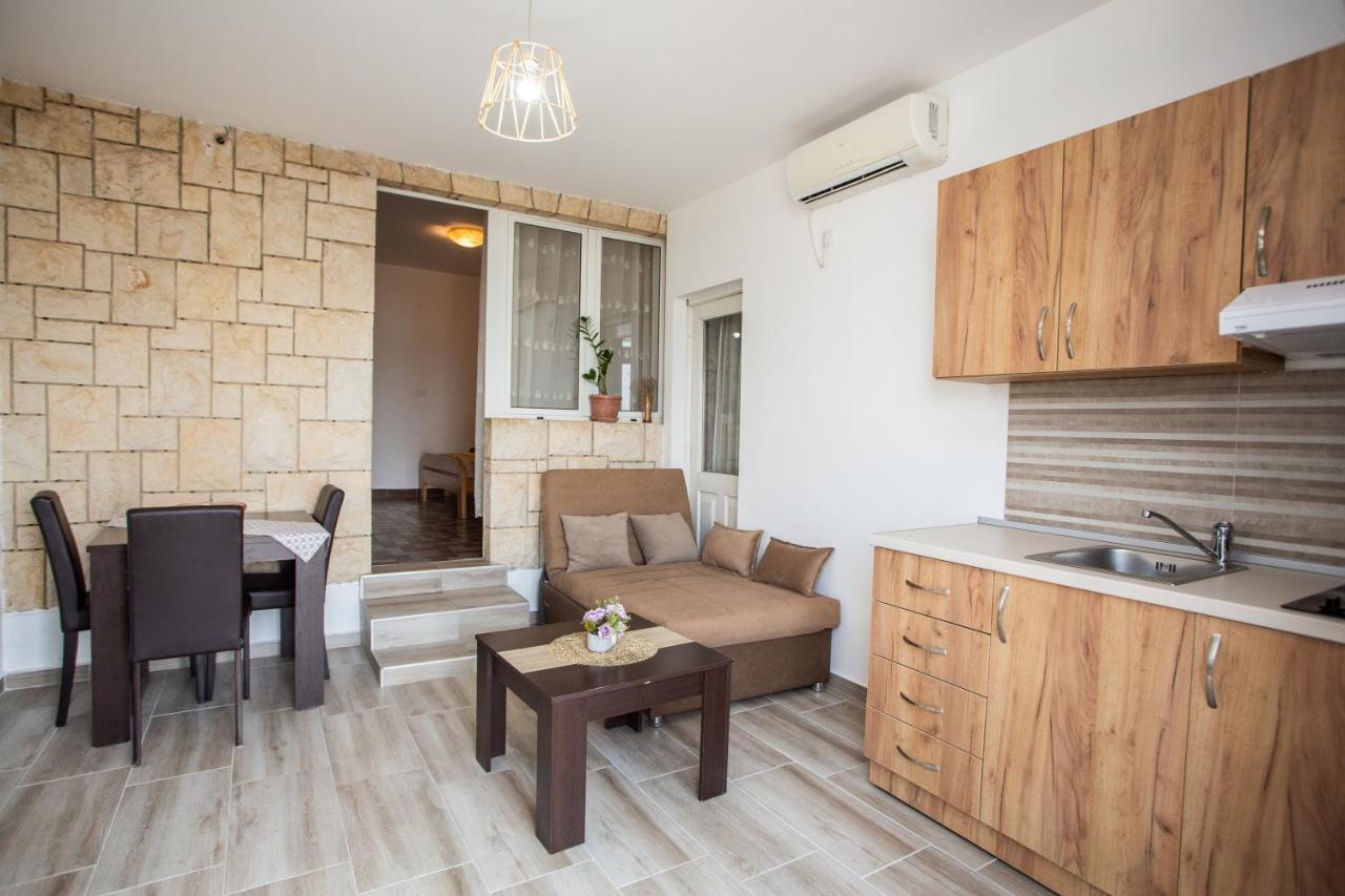 Apartments Jelena Ulcinj Eksteriør billede
